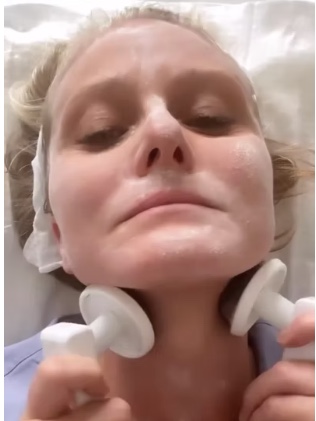Marie Reynolds Friday Facial with Deep Oscillation Included